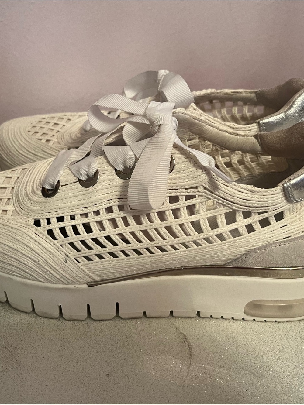 Softwaves Alaina Raffia Woven Lace-Up Platform Sneaker - White